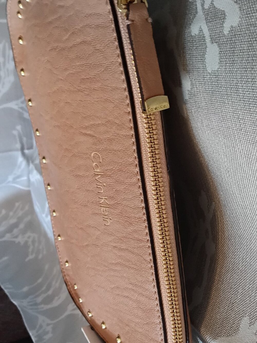 ✨ NWT ✨ Calvin Klein Cora Studded Minimalist Crossbody Bag - Soft Blush - Picture 5 of 10